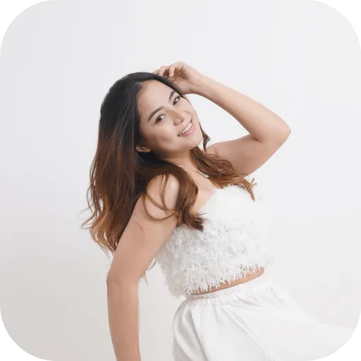 F-commerce  female host posing half portrait with white shirt